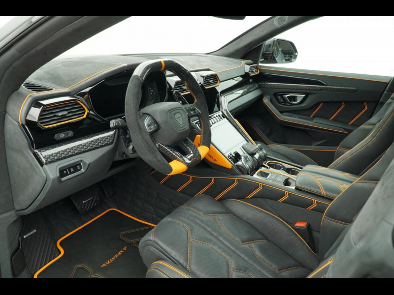 Lamborghini Urus Mansory бензин 2021 id-5672 Купить Lamborghini Urus Mansory бензин 2021 id-5672 в Киеве, Фото №4