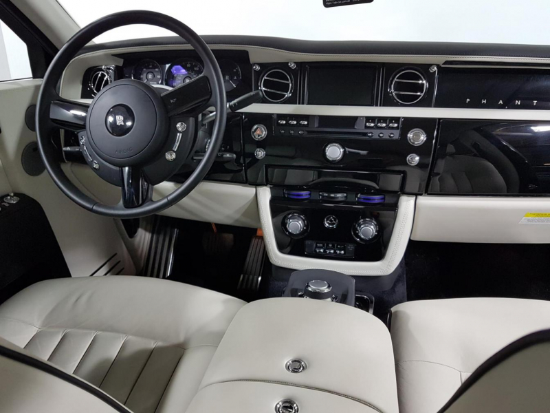 Rolls-Royce Phantom бензин 2008 id-4910 Купить Rolls-Royce Phantom бензин 2008 id-4910 в Киеве, Фото №24