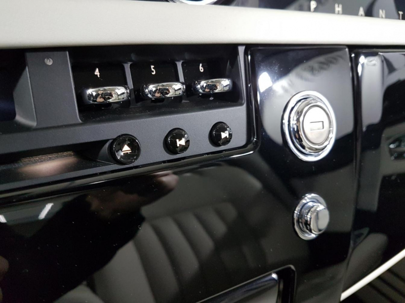 Rolls-Royce Phantom бензин 2008 id-4910 Купить Rolls-Royce Phantom бензин 2008 id-4910 в Киеве, Фото №46