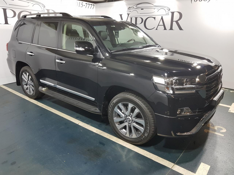 Toyota Land Cruiser 200 Special Edition дизель 2017 id-4853 Купить Toyota Land Cruiser 200 Special Edition дизель 2017 id-4853 в Киеве, Фото №3