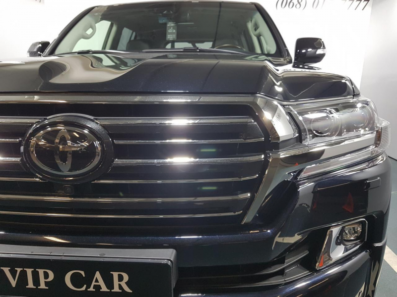Toyota Land Cruiser 200 Special Edition дизель 2017 id-4853 Купить Toyota Land Cruiser 200 Special Edition дизель 2017 id-4853 в Киеве, Фото №6