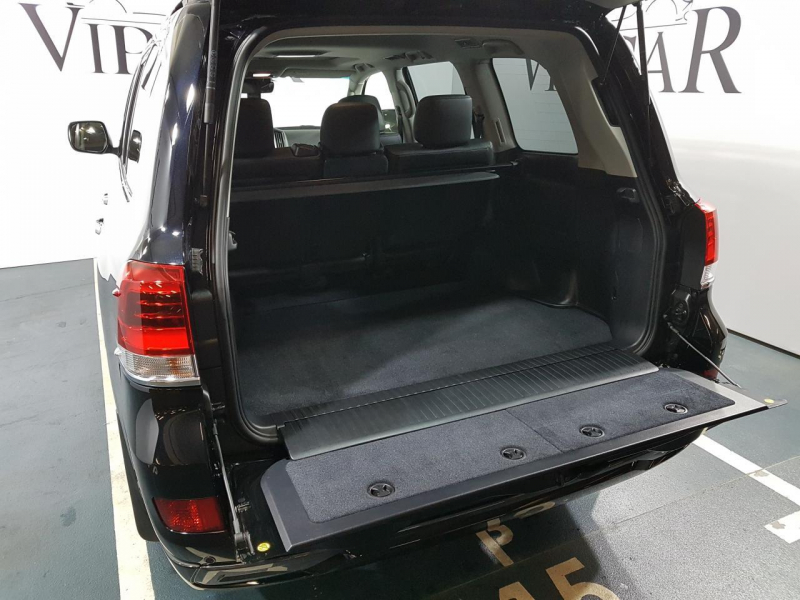 Toyota Land Cruiser 200 Special Edition дизель 2017 id-4853 Купить Toyota Land Cruiser 200 Special Edition дизель 2017 id-4853 в Киеве, Фото №15