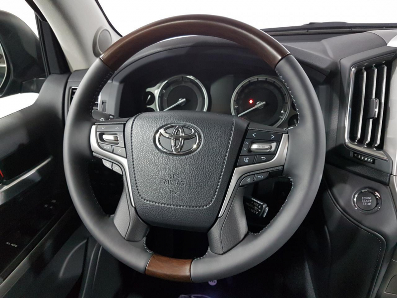 Toyota Land Cruiser 200 Special Edition дизель 2017 id-4853 Купить Toyota Land Cruiser 200 Special Edition дизель 2017 id-4853 в Киеве, Фото №33