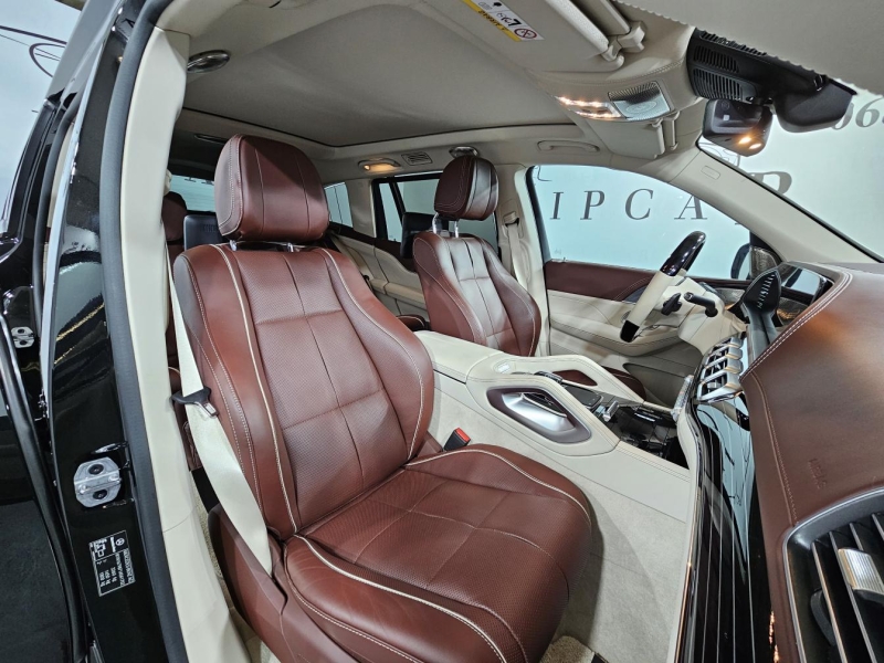 Mercedes-Maybach GLS 600 бензин 2021 id-1005628 Купить Mercedes-Maybach GLS 600 бензин 2021 id-1005628 в Киеве, Фото №4