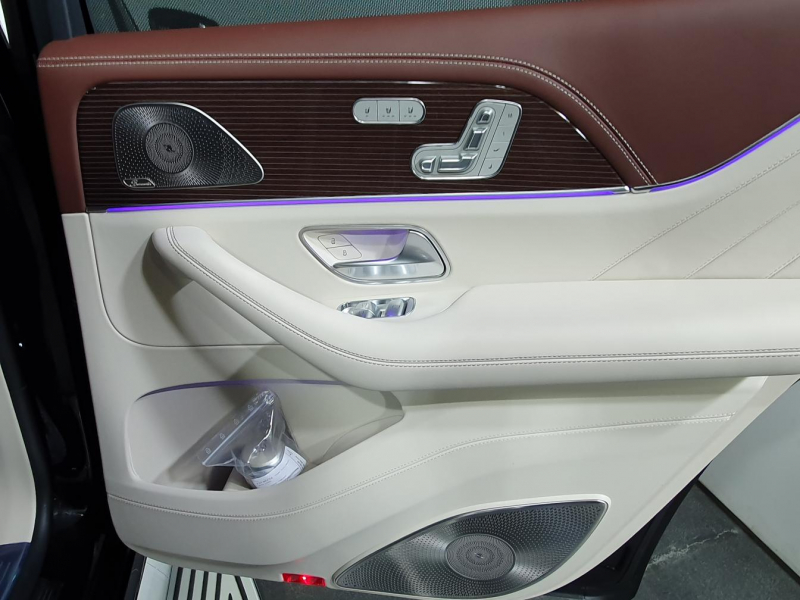 Mercedes-Maybach GLS 600 бензин 2023 id-1005667 Купить Mercedes-Maybach GLS 600 бензин 2023 id-1005667 в Киеве, Фото №21
