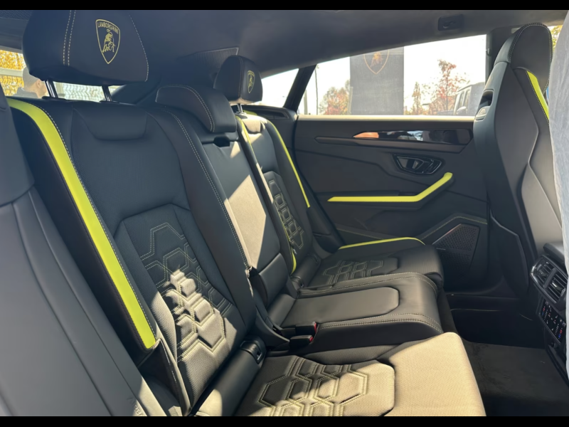 Lamborghini Urus SE гибрид 2025 id-1005672 Купить Lamborghini Urus SE гибрид 2025 id-1005672 в Киеве, Фото №3