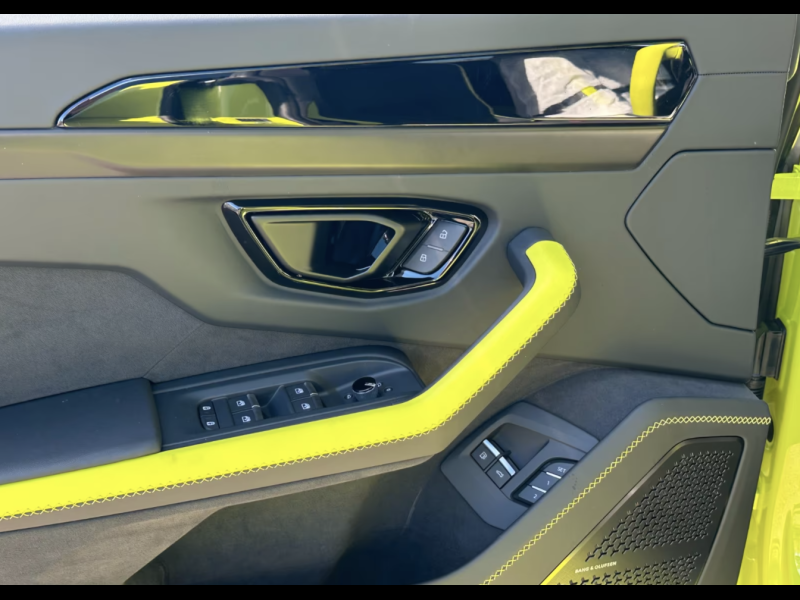 Lamborghini Urus SE гибрид 2025 id-1005672 Купить Lamborghini Urus SE гибрид 2025 id-1005672 в Киеве, Фото №6