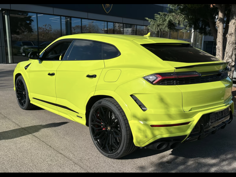 Купить Lamborghini Urus SE гибрид 2025 id-1005672 в Киеве, Фото №1