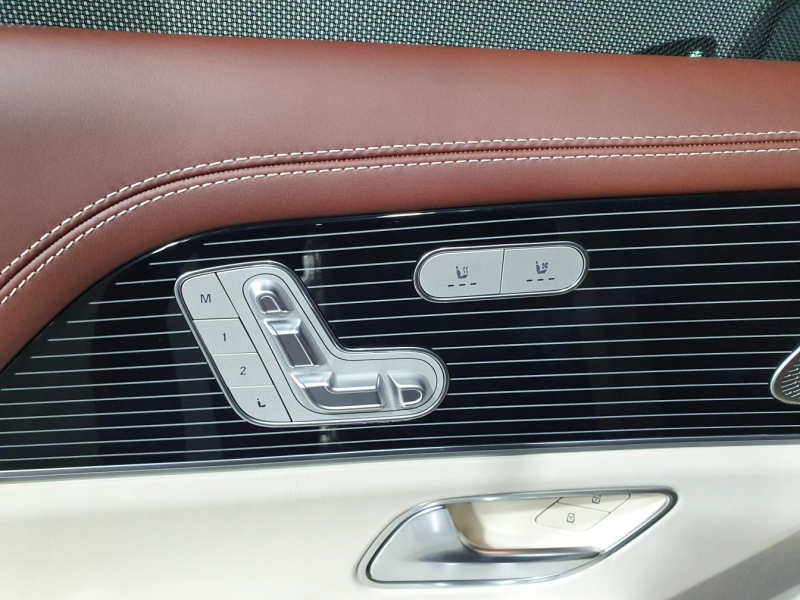 Mercedes-Maybach GLS 600 бензин 2023 id-1005678 Купить Mercedes-Maybach GLS 600 бензин 2023 id-1005678 в Киеве, Фото №12