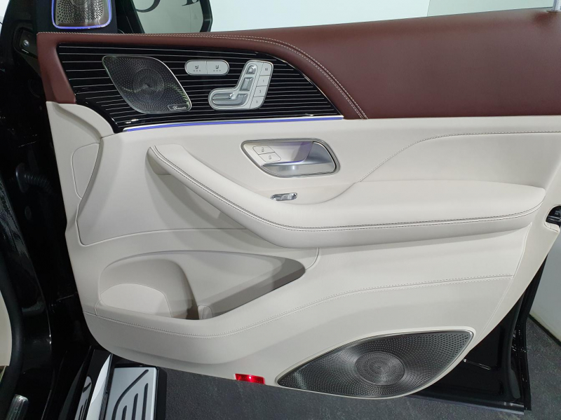 Mercedes-Maybach GLS 600 бензин 2023 id-1005678 Купить Mercedes-Maybach GLS 600 бензин 2023 id-1005678 в Киеве, Фото №21