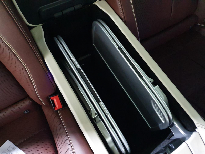 Купить Maybach GLS 600 бензин 2023 id-1005706 в Киеве, Фото №44