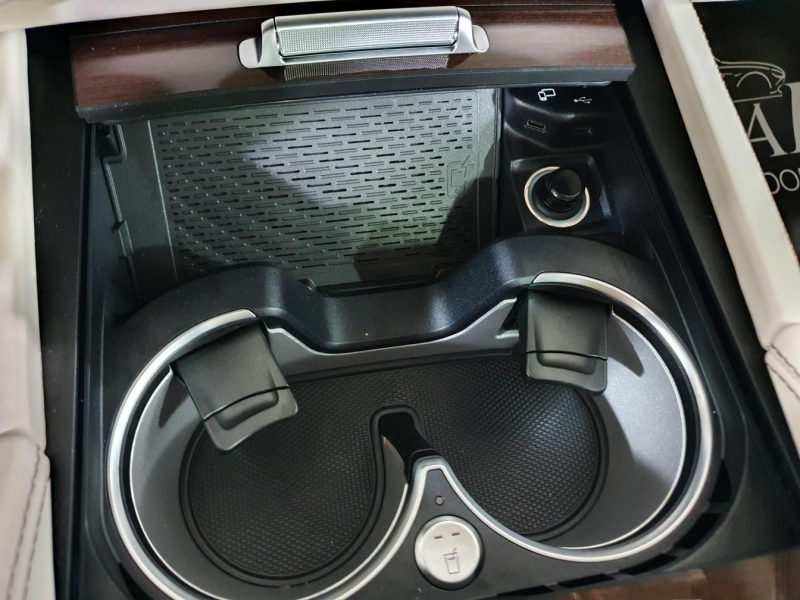 Купить Maybach GLS 600 бензин 2023 id-1005706 в Киеве, Фото №47