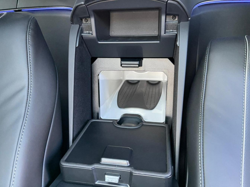 Maybach GLS 600 бензин 2023 id-1005707 Купить Maybach GLS 600 бензин 2023 id-1005707 в Киеве, Фото №22