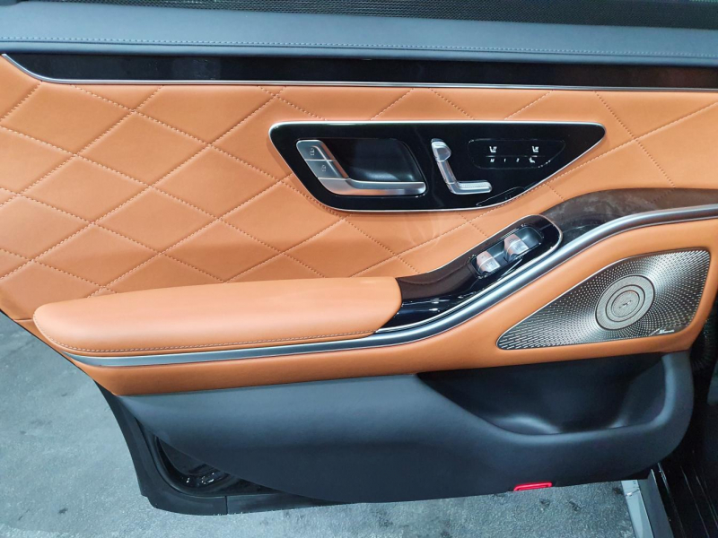 Mercedes-Benz S 580 Long 4Matic бензин 2024 id-1005712 Купить Mercedes-Benz S 580 Long 4Matic бензин 2024 id-1005712 в Киеве, Фото №18