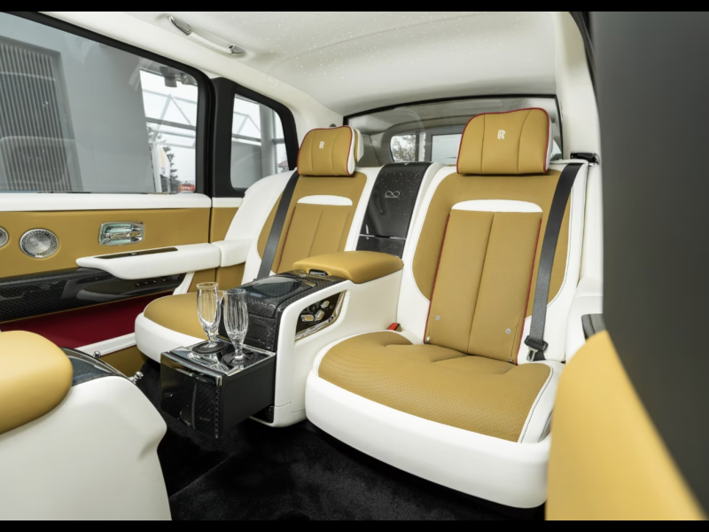 Rolls-Royce Cullinan Black Badge Series II бензин 2025 id-1005716 Купить Rolls-Royce Cullinan Black Badge Series II бензин 2025 id-1005716 в Киеве, Фото №5