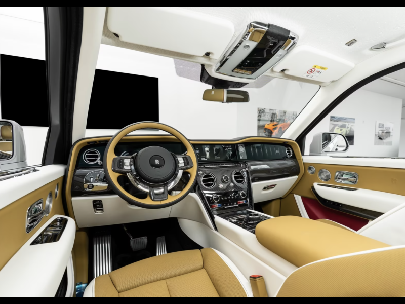 Купить Rolls-Royce Cullinan Black Badge Series II бензин 2025 id-1005716 в Киеве, Фото №1