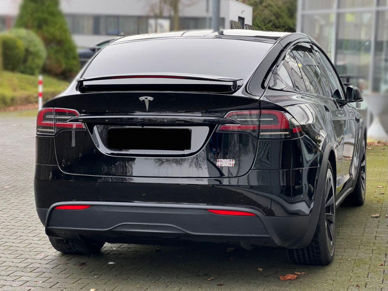 Tesla Model X Plaid электро 2023 id-1005713 Купить Tesla Model X Plaid электро 2023 id-1005713 в Киеве, Фото №2