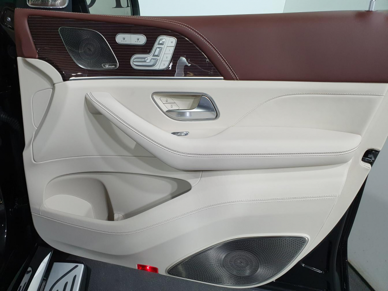 Maybach GLS 600 бензин 2023 id-1005721 Купить Maybach GLS 600 бензин 2023 id-1005721 в Киеве, Фото №18