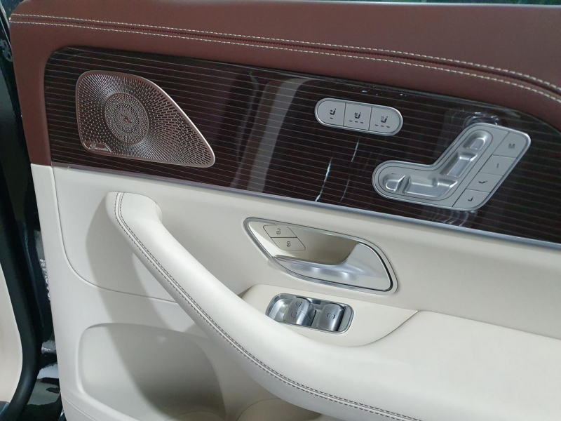 Maybach GLS 600 бензин 2023 id-1005721 Купить Maybach GLS 600 бензин 2023 id-1005721 в Киеве, Фото №45