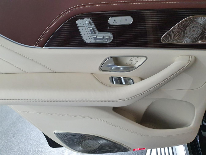 Maybach GLS 600 бензин 2023 id-1005721 Купить Maybach GLS 600 бензин 2023 id-1005721 в Киеве, Фото №56