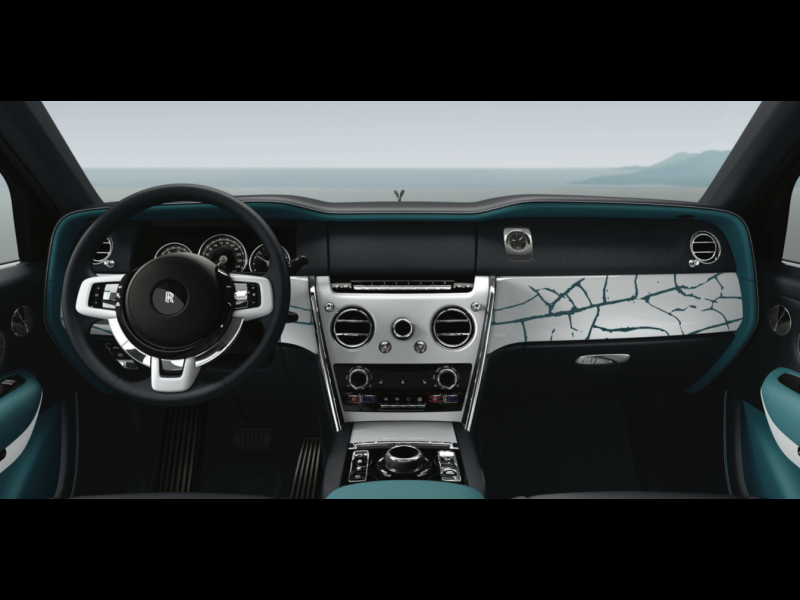 Купить Rolls-Royce Cullinan Frozen Lakes бензин 2024 id-1005734 в Киеве, Фото №3