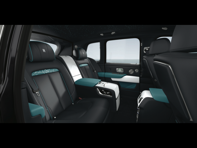 Купить Rolls-Royce Cullinan Frozen Lakes бензин 2024 id-1005734 в Киеве, Фото №4