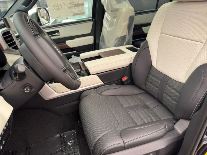 Toyota Sequoia Capstone бензин 2025 id-1005752 Купить Toyota Sequoia Capstone бензин 2025 id-1005752 в Киеве, Фото №6