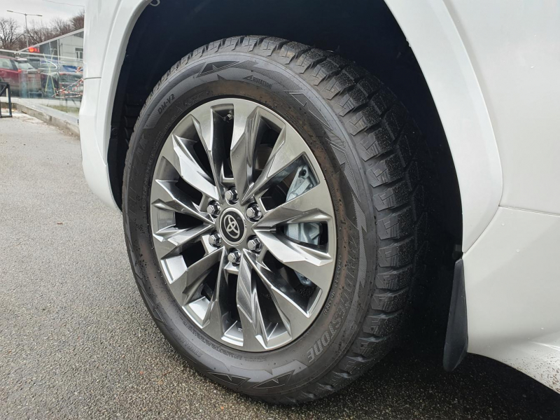 Toyota Land Cruiser 300 Premium 70th бензин 2024 id-1005777 Купить Toyota Land Cruiser 300 Premium 70th бензин 2024 id-1005777 в Киеве, Фото №13