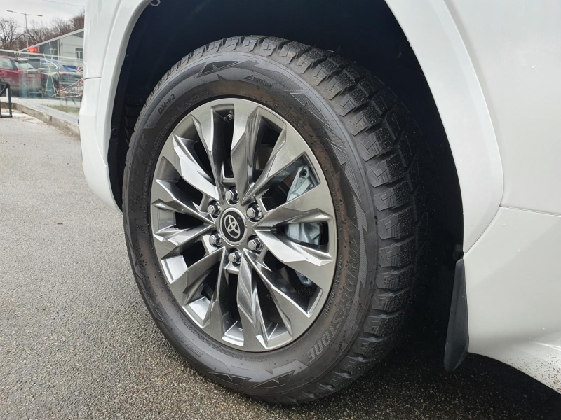 Купить Toyota Land Cruiser 300 Premium 70th бензин 2026 id-1005777 в Киеве, Фото №13