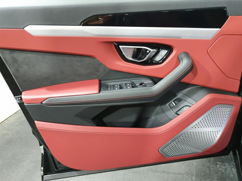 Lamborghini Urus бензин 2022 id-1005802 Купить Lamborghini Urus бензин 2022 id-1005802 в Киеве, Фото №59