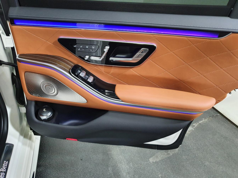 Mercedes-Benz S 400D 4Matic Long дизель 2024 id-1005810 Купить Mercedes-Benz S 400D 4Matic Long дизель 2024 id-1005810 в Киеве, Фото №28