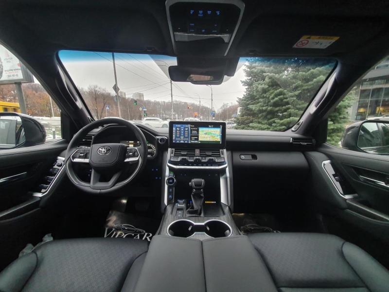 Купить Toyota Land Cruiser 300 Premium 70th дизель 2026 id-1005817 в Киеве, Фото №8