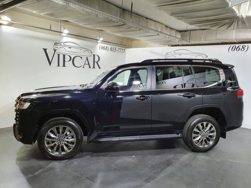 Купить Toyota Land Cruiser 300 Premium 70th бензин 2026 id-1005823 в Киеве, Фото №2