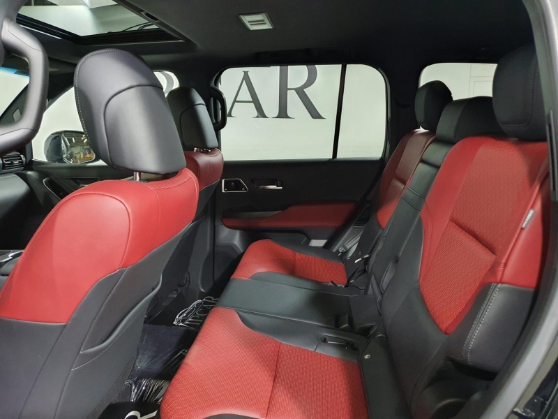 Купить Toyota Land Cruiser 300 Premium 70th бензин 2026 id-1005823 в Киеве, Фото №19