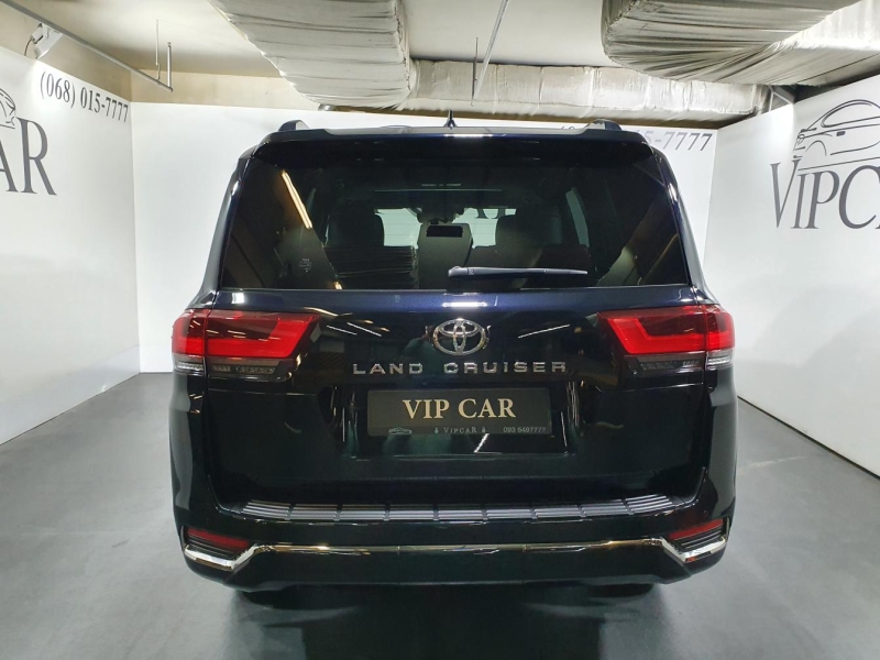 Купить Toyota Land Cruiser 300 Premium 70th бензин 2026 id-1005823 в Киеве, Фото №13
