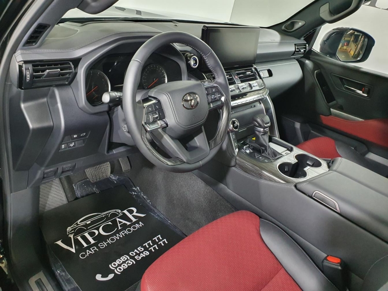 Купить Toyota Land Cruiser 300 Premium 70th бензин 2026 id-1005823 в Киеве, Фото №37