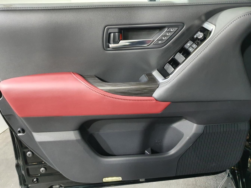 Купить Toyota Land Cruiser 300 Premium 70th бензин 2026 id-1005823 в Киеве, Фото №39