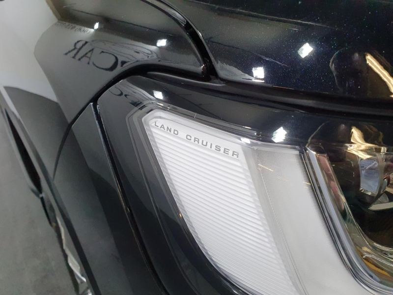 Купить Toyota Land Cruiser 300 Premium 70th бензин 2026 id-1005823 в Киеве, Фото №8