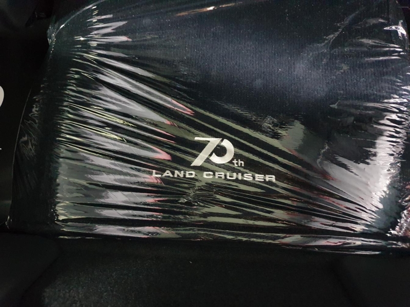 Купить Toyota Land Cruiser 300 Premium 70th бензин 2026 id-1005823 в Киеве, Фото №28