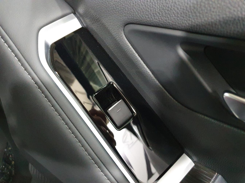 Купить Toyota Land Cruiser 300 Premium 70th бензин 2026 id-1005823 в Киеве, Фото №36