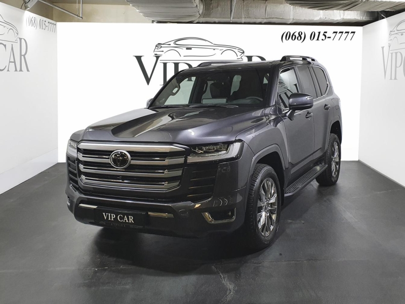 Toyota Land Cruiser 300 Premium 70th бензин 2025 id-1005830