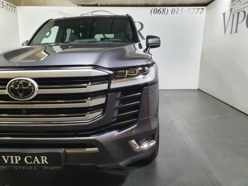 Toyota Land Cruiser 300 Premium 70th бензин 2025 id-1005830 Купить Toyota Land Cruiser 300 Premium 70th бензин 2025 id-1005830 в Киеве, Фото №7