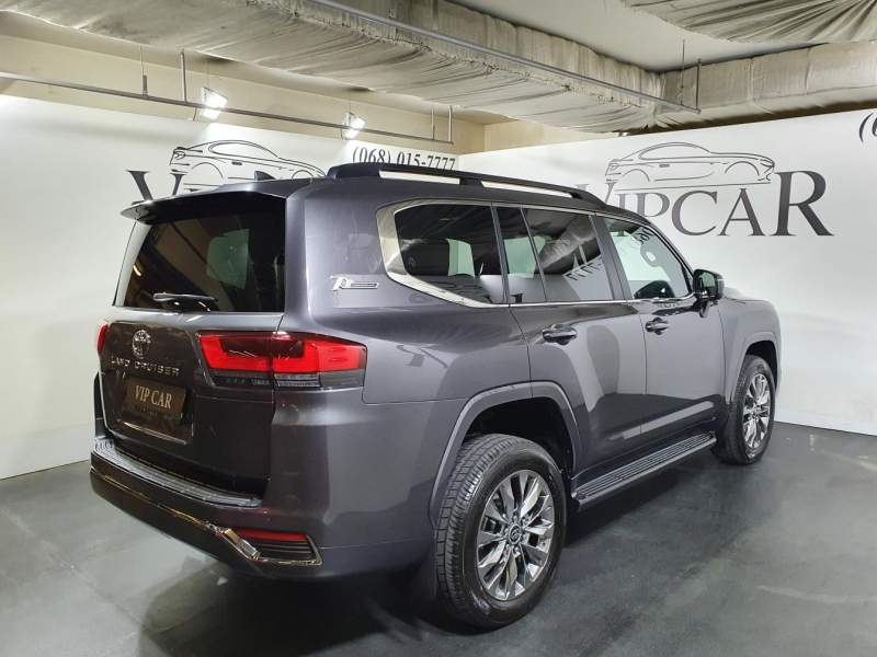 Toyota Land Cruiser 300 Premium 70th бензин 2025 id-1005830 Купить Toyota Land Cruiser 300 Premium 70th бензин 2025 id-1005830 в Киеве, Фото №14