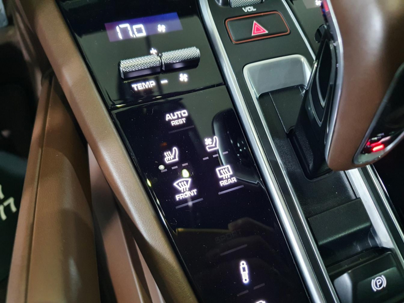 Porsche Cayenne Coupe бензин 2019 id-1005829 Купить Porsche Cayenne Coupe бензин 2019 id-1005829 в Киеве, Фото №53