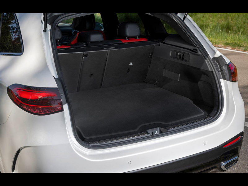 Mercedes-Benz GLC 220D 4 matic дизель 2024 id-1005879 Купить Mercedes-Benz GLC 220D 4 matic дизель 2024 id-1005879 в Киеве, Фото №10