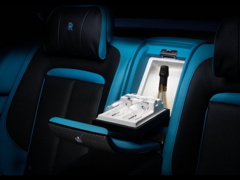 Купить Rolls-Royce Ghost Black Badge бензин 2026 id-1005894 в Киеве, Фото №4