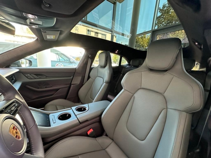 Porsche Taycan Turbo Cross Turismo электро 2026 id-1005896 Купить Porsche Taycan Turbo Cross Turismo электро 2026 id-1005896 в Киеве, Фото №13