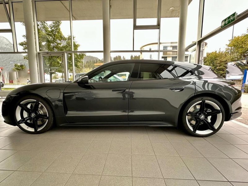 Porsche Taycan Turbo Cross Turismo электро 2026 id-1005896 Купить Porsche Taycan Turbo Cross Turismo электро 2026 id-1005896 в Киеве, Фото №15