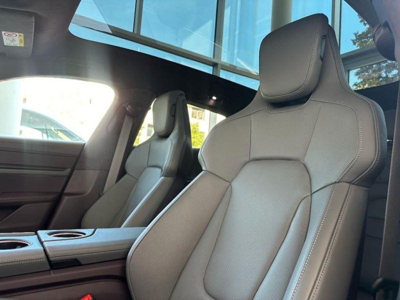 Porsche Taycan Turbo Cross Turismo электро 2026 id-1005896 Купить Porsche Taycan Turbo Cross Turismo электро 2026 id-1005896 в Киеве, Фото №7