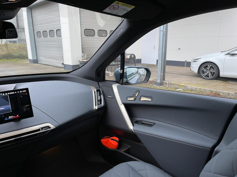 BMW iX 40 электро 2024 id-1005899 Купить BMW iX 40 электро 2024 id-1005899 в Киеве, Фото №19